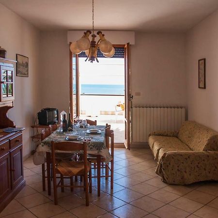 Appartamento Di Antonio Fronte Mare Montesilvano Marina 外观 照片