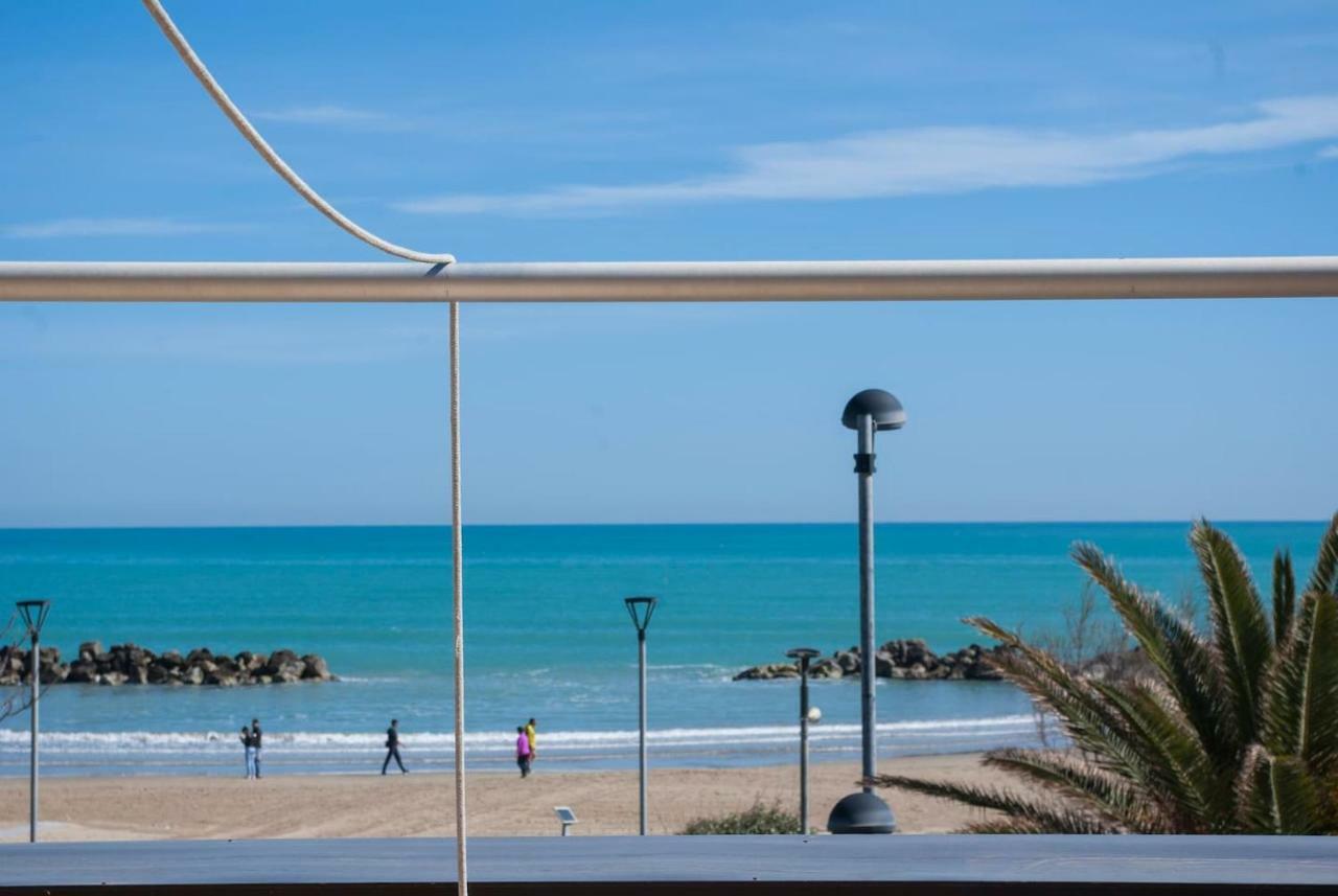 Appartamento Di Antonio Fronte Mare Montesilvano Marina 外观 照片